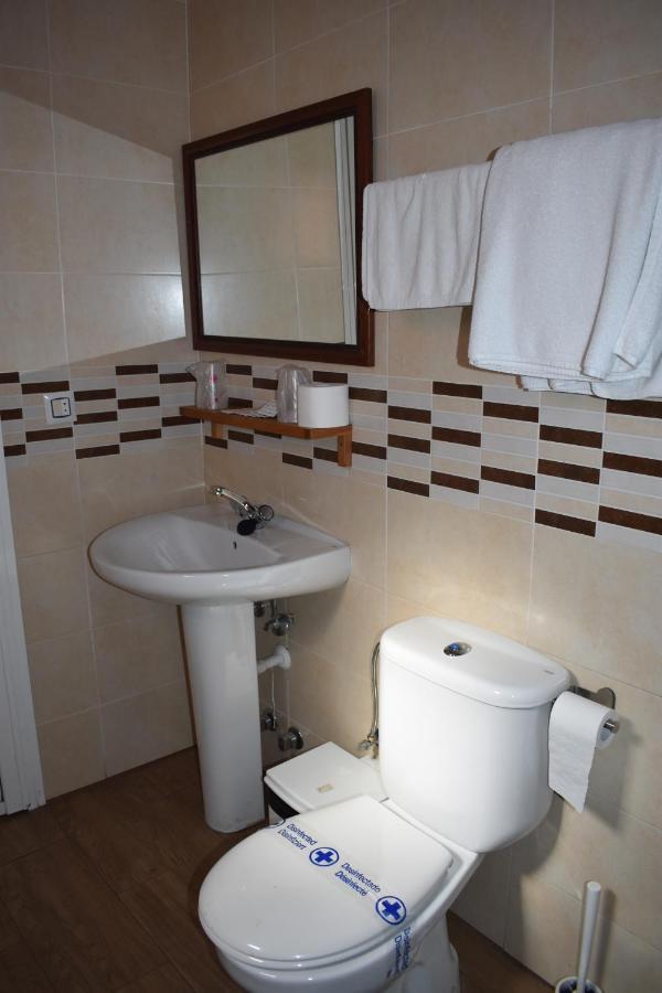 Hostal Alamare Севилья Экстерьер фото
