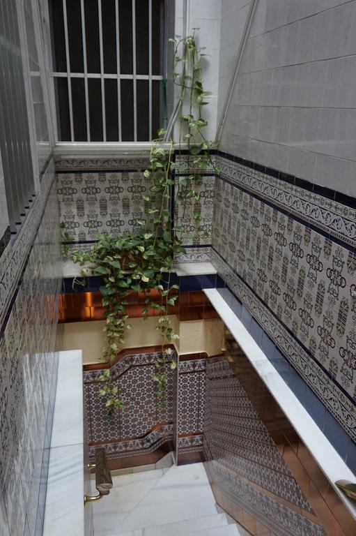 Hostal Alamare Севилья Экстерьер фото